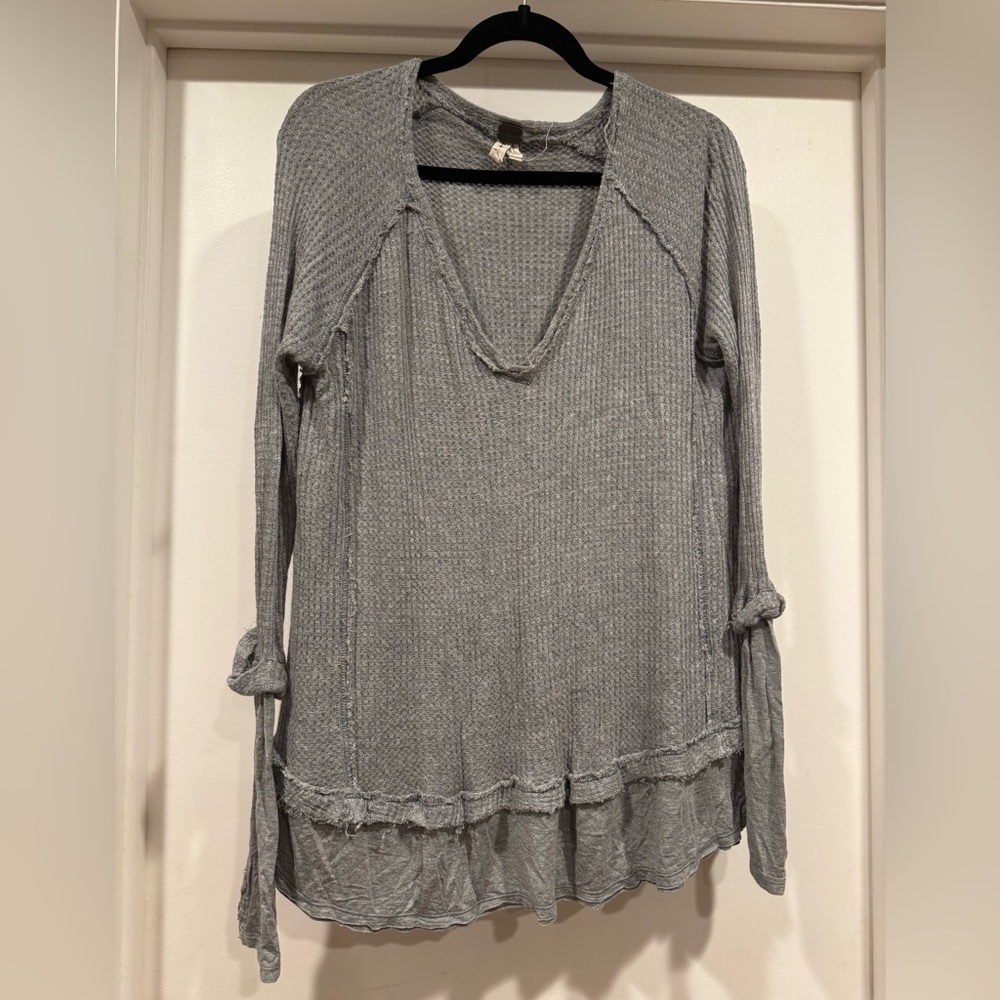 We The Free Heather Gray Textured Long Sleeve Top
